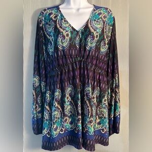 Venus tunic, fabric doesn’t wrinkle.